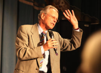 Macht. Geld. glücklich? Bruno Frey beim DIALOG