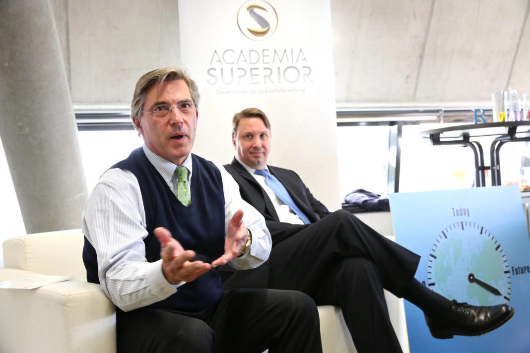 Lee Brudvig at the roundTABLE