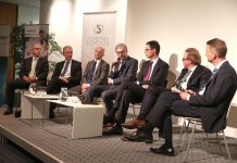 Global Shift – It’s shifting everywhere Gabriel Felbermayr, Gerhard Wölfel, Günter Kitzmüller, Michael Strugl, Stefan Doboczky, Michael Aschaber und Moderator Klaus Obereder am Podium