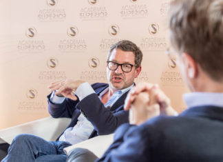 Kai Diekmann – Medien außer Kontrolle? Kai Diekmann beim Symposium 2017