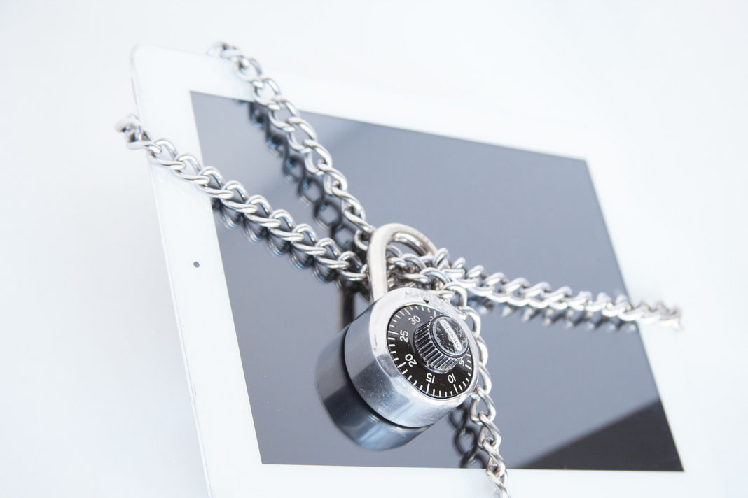 Blue Coat Photos_flickr (CC BY-SA 2.0) Blue Coat Photos_flickr (CC BY-SA 2.0)