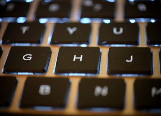 Digitale Transformation gestalten | Lösungsansätze für (Betriebliche) Weiterbildung mitch_flickr (CC BY-NC-SA 2.0)