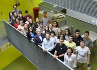 Die Zukunft der Bildung Dachsberger SchülerInnen beim Workshop mit ExpertInnen in der JKU