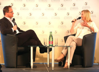 Gestalten der Zukunft durch Bewahren der Vergangeheit Johanna Rachinger beim DIALOG