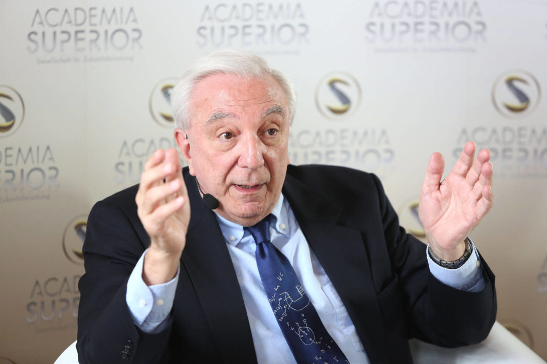 John L. Casti beim Symposium 2014