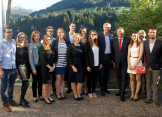 Wo ist Ungleichheit gerechter als Gleichheit? Gruppenfoto