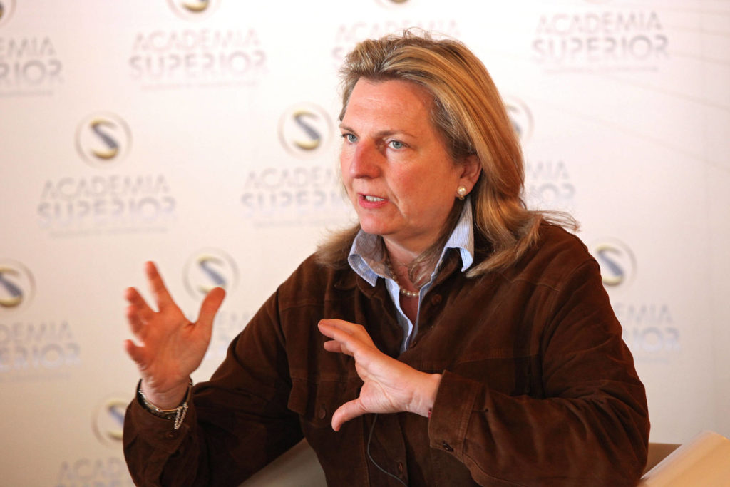 Karin Kneissl at the Symposium 2011