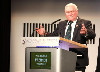 10 Gebote für ein freies Europa Lech Walesa beim Symposium 2016