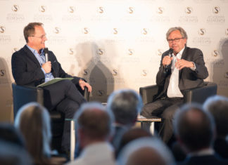 Die digitale Transformation der Medienwelt Markus Hengstschläger und Alexander Wrabetz im DIALOG