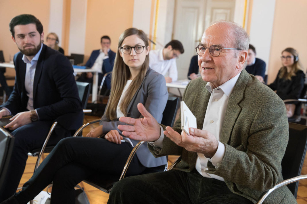 Erich Gornik beim Symposium 2018