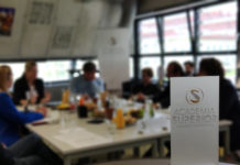 Wie Künstliche Intelligenz die Öffentlichkeit prägt Expertengespräch Veränderte Kommunikation