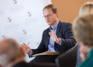 Verantwortungsvoll mit dem technologischen Fortschritt umgehen