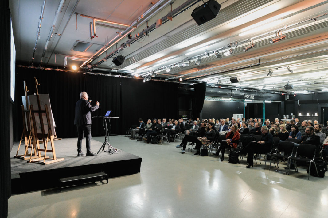 Crossing Art & Science #3 Crossing Art & Science #3 © vog.photo