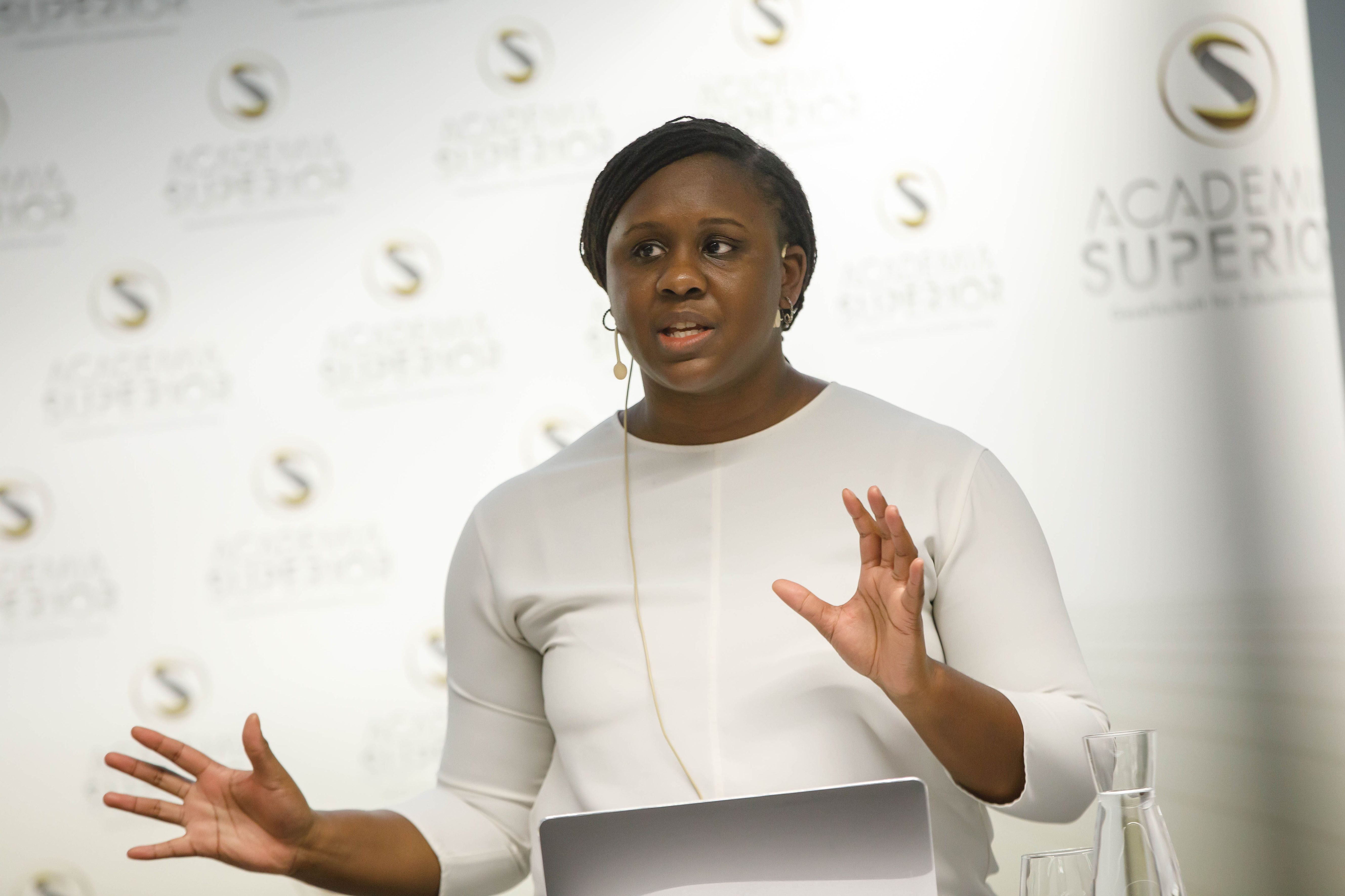 Foto 1: Jamil S. Scott beim Academia Superior Talk