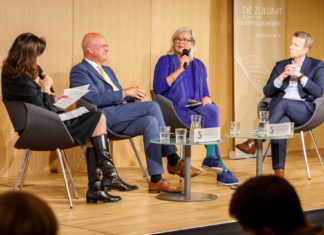 Die Mitte der Gesellschaft — Eine Spurensuche