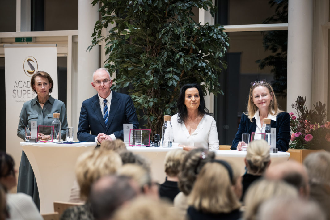 AcademiaSuperior_438